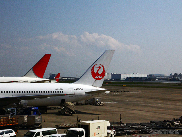 羽田空港で休む“鶴丸”