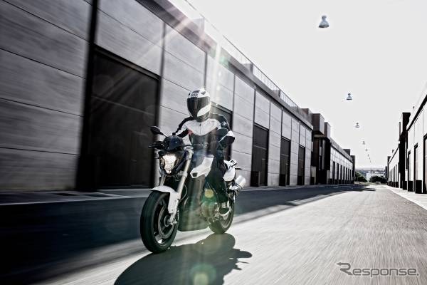 新型 BMW F 800 R