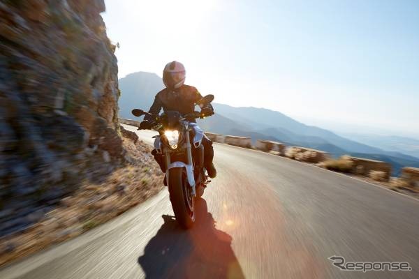 新型 BMW F 800 R