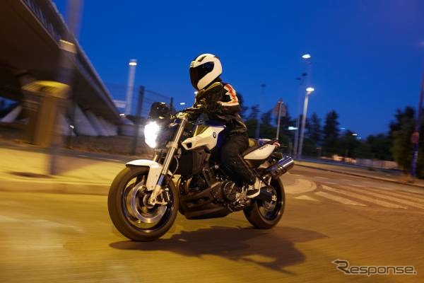 新型 BMW F 800 R