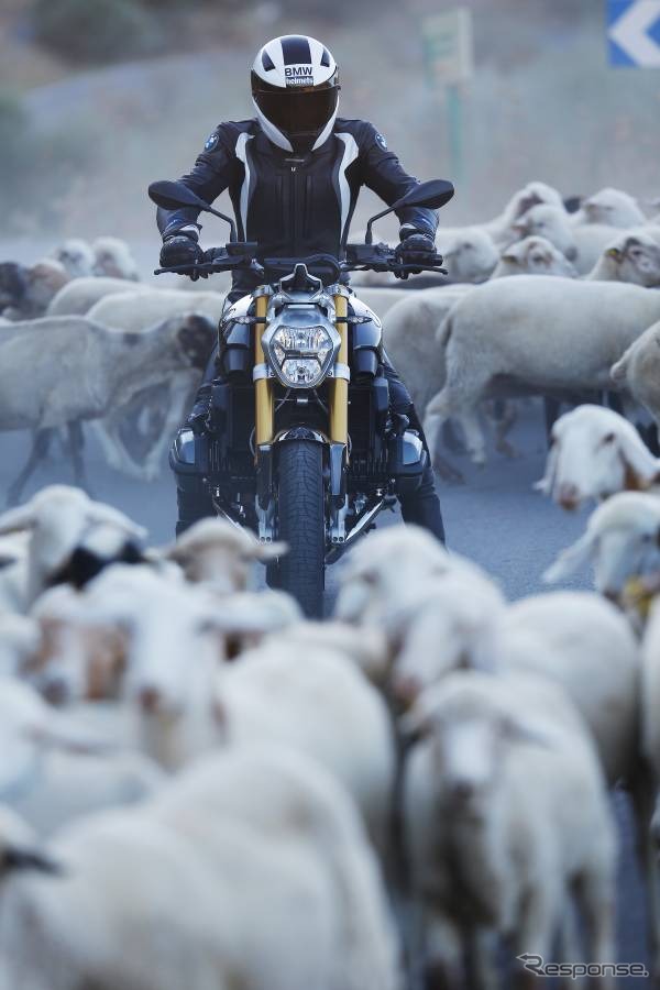 BMW R1200 R 新型