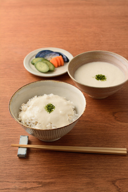テーマとなるメニュー「とろろご飯」