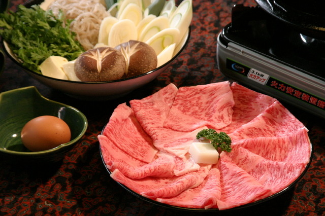 ぐんまちゃんが「好き好き!すき焼き大使」に。群馬の食材をアピール
