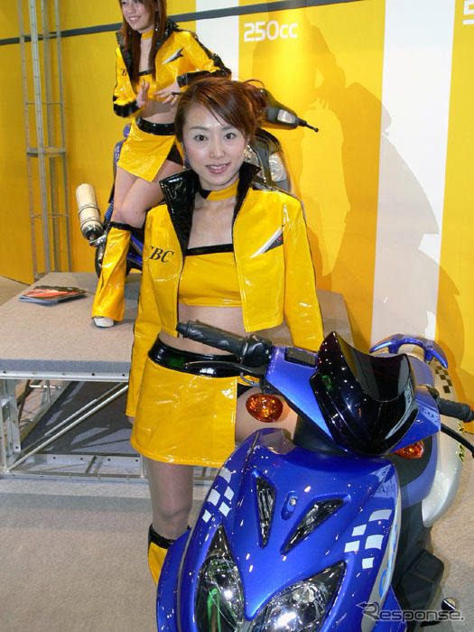 【東京モーターサイクルショー06】コンパニオン写真蔵…その4
