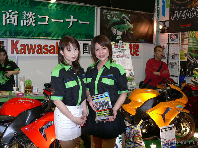 【東京モーターサイクルショー06】コンパニオン写真蔵…その4