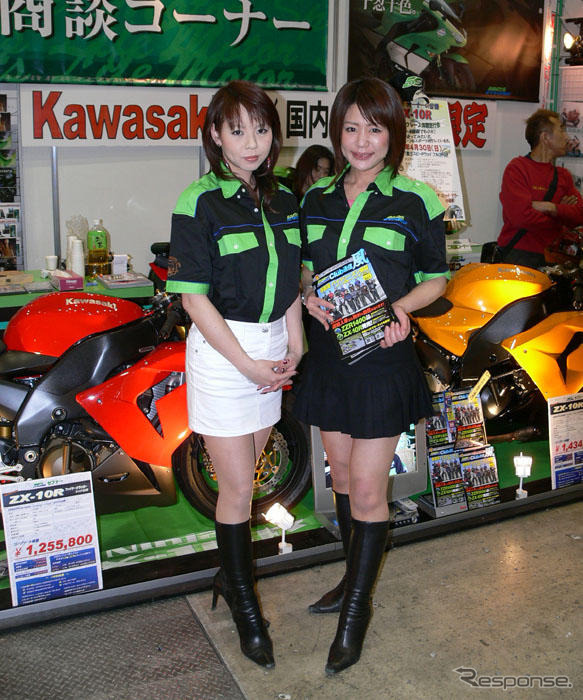 【東京モーターサイクルショー06】コンパニオン写真蔵…その4