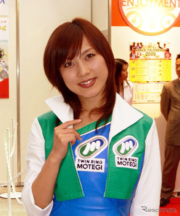 【東京モーターサイクルショー06】コンパニオン写真蔵…その5