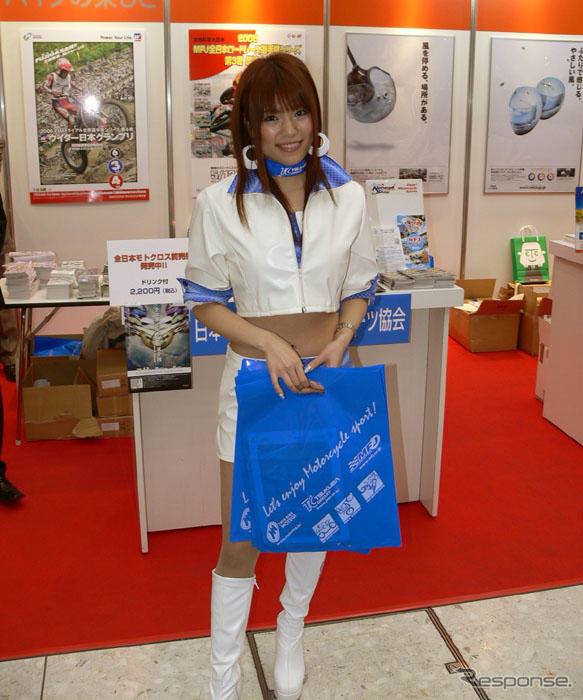 【東京モーターサイクルショー06】コンパニオン写真蔵…その5