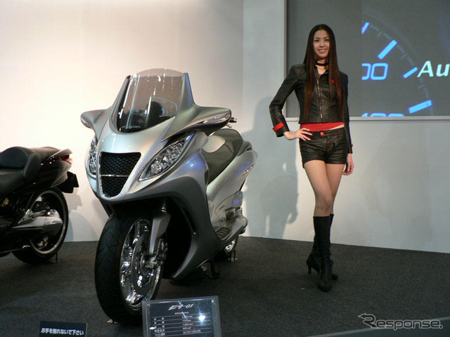 【東京モーターサイクルショー06】写真蔵…ホンダ