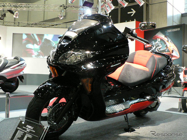 【東京モーターサイクルショー06】写真蔵…ホンダ