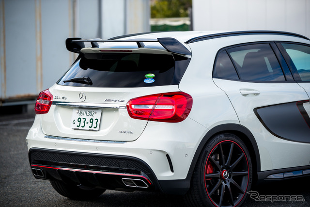 メルセデスベンツ GLA 45 AMG 4MATIC Edition 1