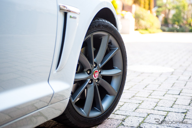 ジャガー XF 2.0 R-スポーツ