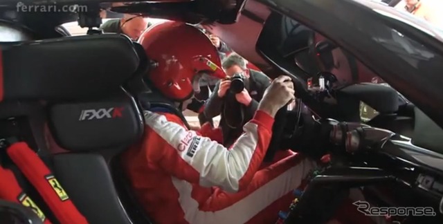 フェラーリFXX Kをテストするベッテル選手