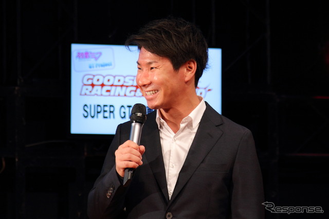グッドスマイルレーシング&TeamUKYO SUPER GT 2連覇決起集会に登場した小林可夢偉