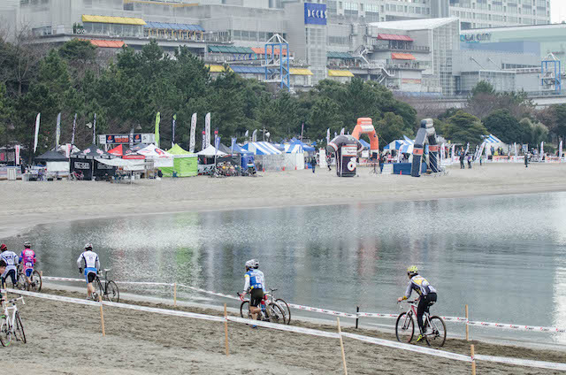 90分のエンデューロが開催(シクロクロス東京2015)