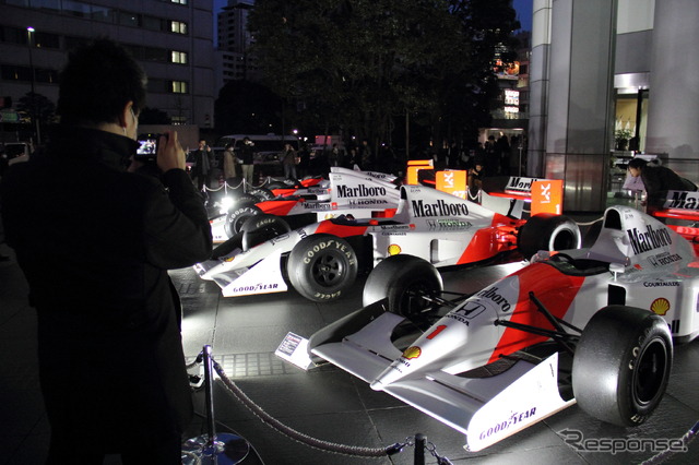 ホンダF1参戦記者会見が行なわれた青山本社に8台のF1マシンが集結