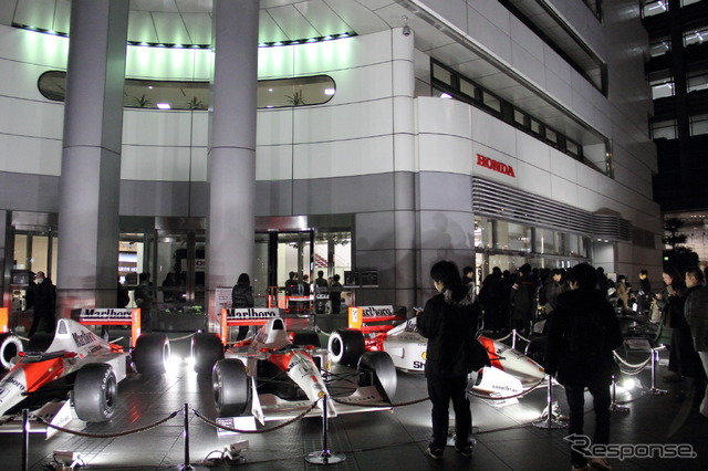 ホンダF1参戦記者会見が行なわれた青山本社に8台のF1マシンが集結