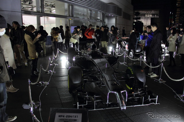 ホンダF1参戦記者会見が行なわれた青山本社に8台のF1マシンが集結