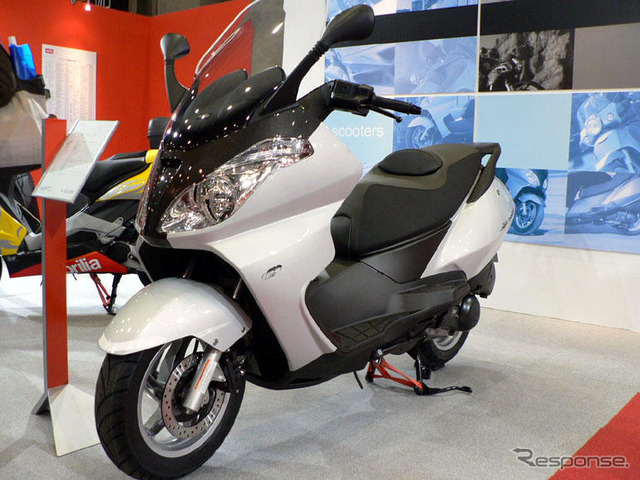 【東京モーターサイクルショー06】写真蔵…アプリリア