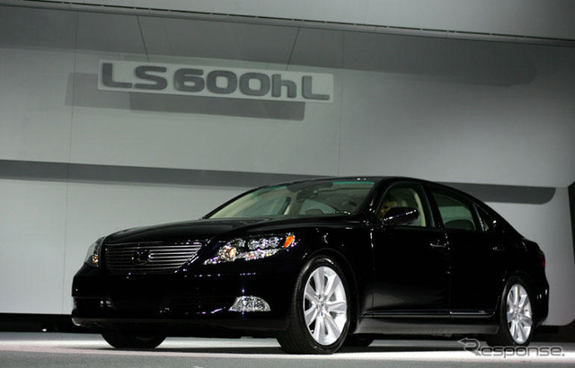 【ニューヨークモーターショー06】レクサス LS600hL は四輪駆動