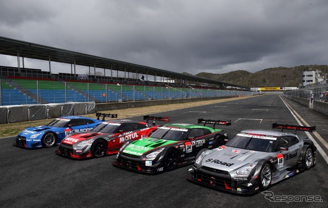 2014年開幕時のGT500仕様GT-R軍団。