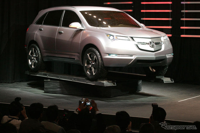 【ニューヨークモーターショー06】アキュラ MDX はニュルで鍛えたセダン
