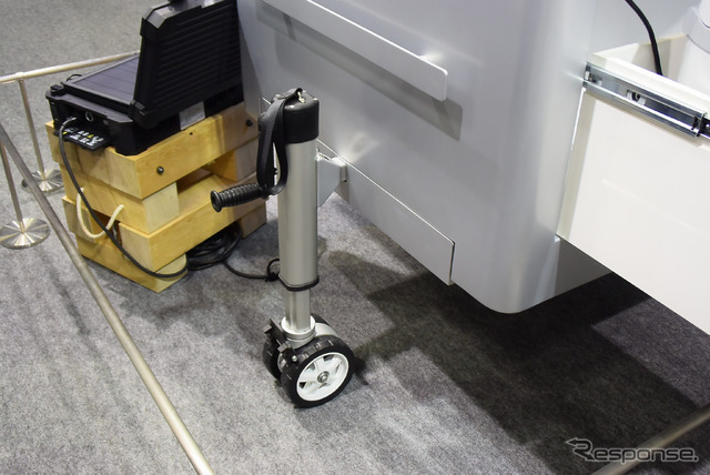 日産 e-NV200 バーベキューカー(キャンピングカーショー15)