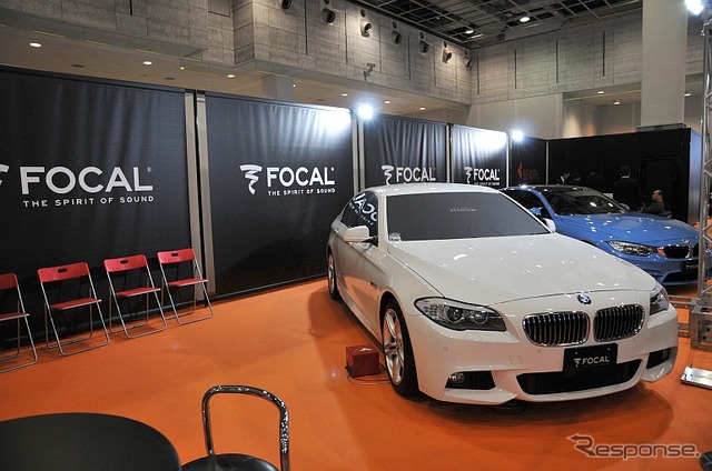 フォーカル製スピーカーのデモカーとして、BMW 535i Mスポーツ、BMW M4、新型トヨタ ヴェルファイアが用意された