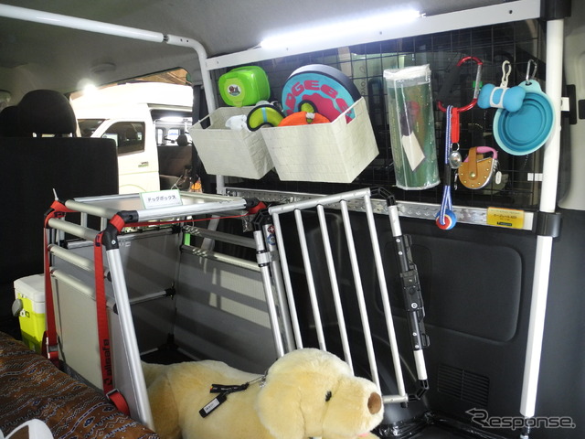 トヨタモデリスタインターナショナルが展示したキャンピングカー「トランスポーター」