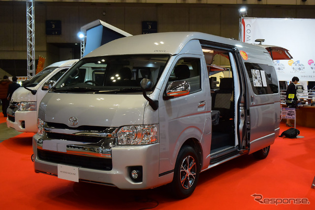 ホワイトハウス 専用網戸装備キャンピングカー