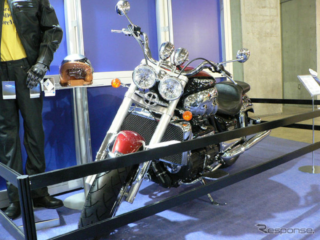 【東京モーターサイクルショー06】写真蔵…トライアンフ