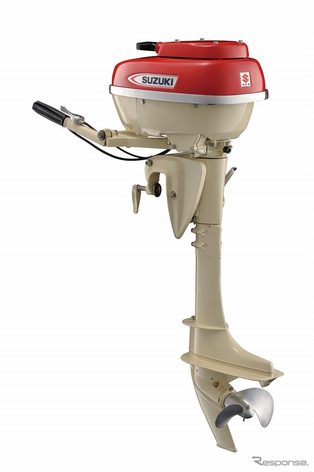 スズキの船外機「D55」