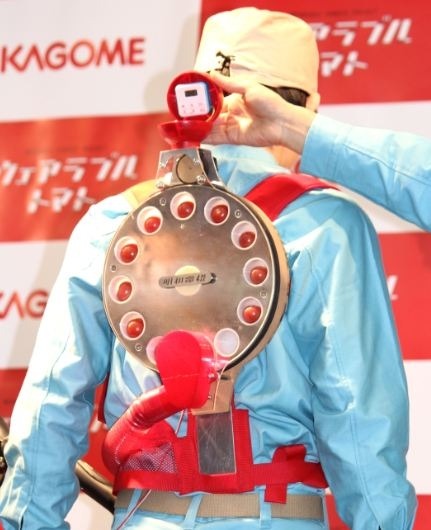 プチトマトを収容可能な軽量タイプのトマト補給装置「プチトマタン」