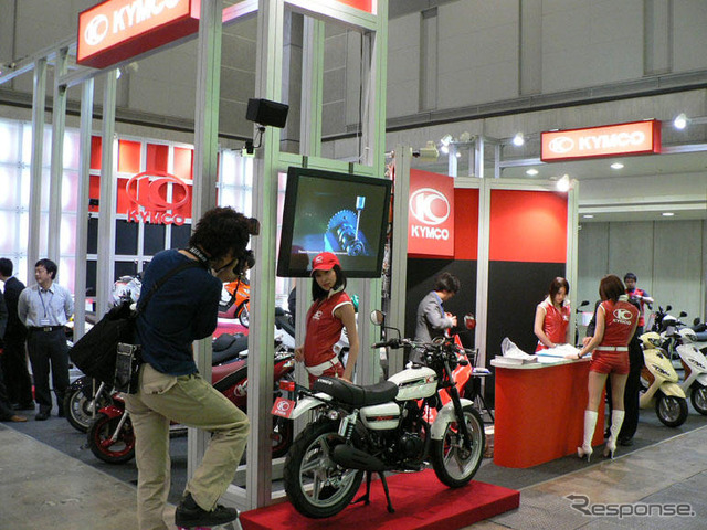 【東京モーターサイクルショー06】写真蔵…キムコ