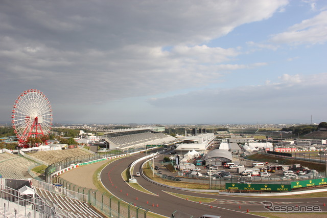 Q2席からの景色(最終コーナー方面)