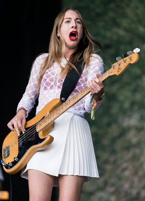 スカーレット・ヨハンソンとタッグを組む「Haim」のエスティ・ハイム-(C) Getty Images