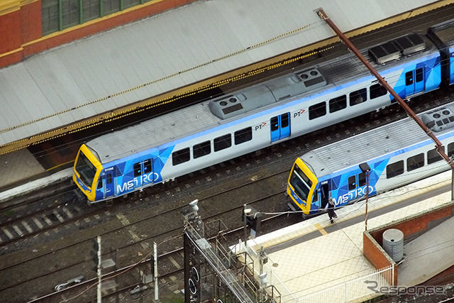 ユーレカスカイデッキ(Eureka Tower)からフリンダーズ・ストリート( Flinders Street)駅を見下ろす