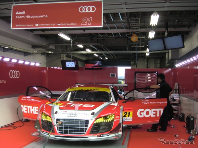 ピットで準備を進める「Audi Team Hitotsuyama」(写真は2014年シーズン)。