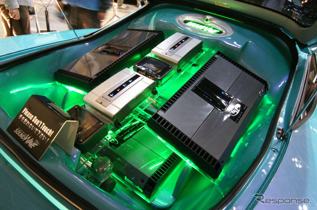 【東京スペシャルインポートカーショー06】未確認カスタムオーディオマシン登場!?