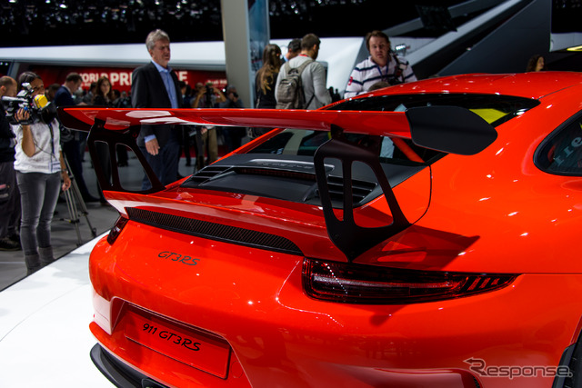 ポルシェ 911 GT3 RS(ジュネーブモーターショー15)