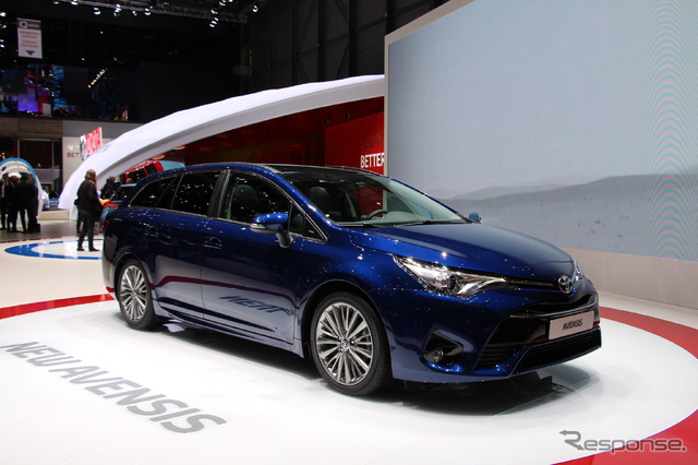 トヨタ アベンシス 改良新型(ジュネーブモーターショー15)