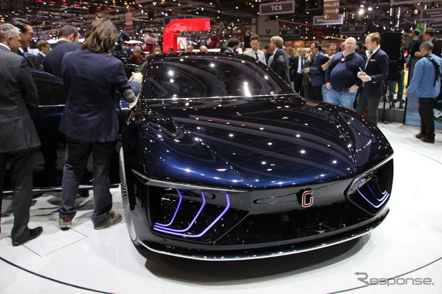 イタルデザイン・ジウジアーロ GEA(ジュネーブモーターショー15)