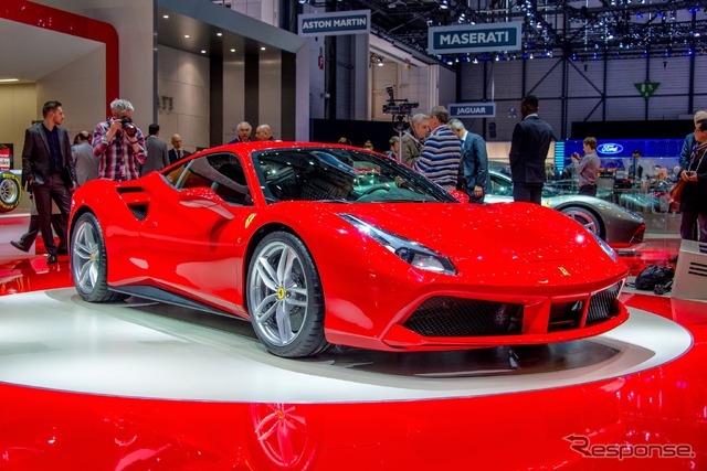 フェラーリ 488 GTB(ジュネーブモーターショー15)