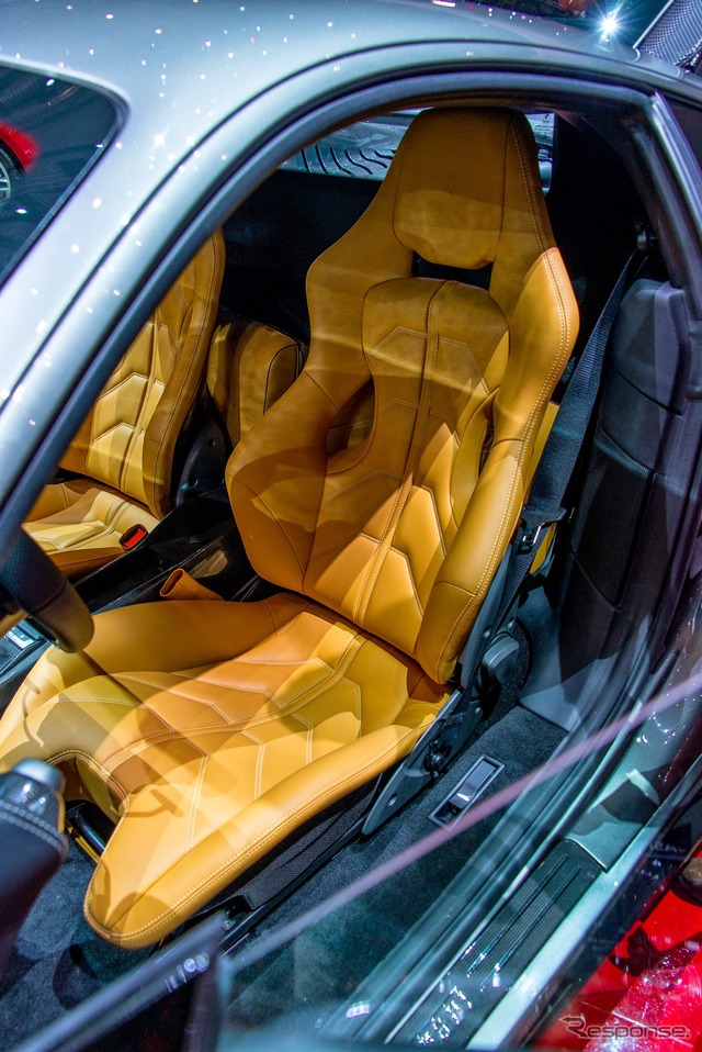 フェラーリ 488 GTB(ジュネーブモーターショー15)