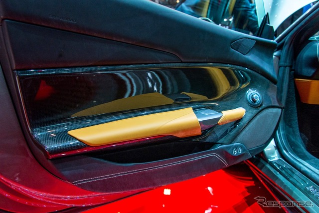 フェラーリ 488 GTB(ジュネーブモーターショー15)