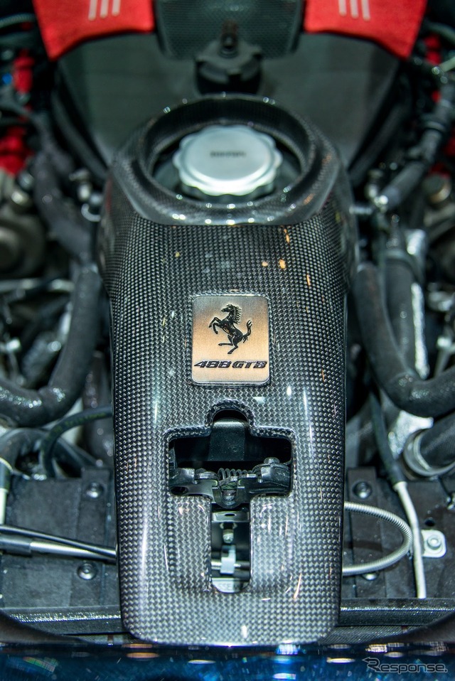 フェラーリ 488 GTB(ジュネーブモーターショー15)