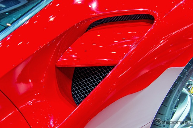 フェラーリ 488 GTB(ジュネーブモーターショー15)