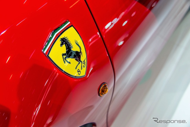 フェラーリ 488 GTB(ジュネーブモーターショー15)