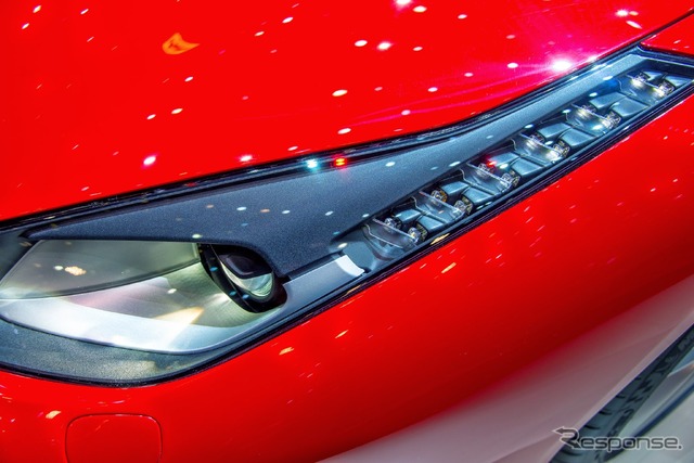 フェラーリ 488 GTB(ジュネーブモーターショー15)