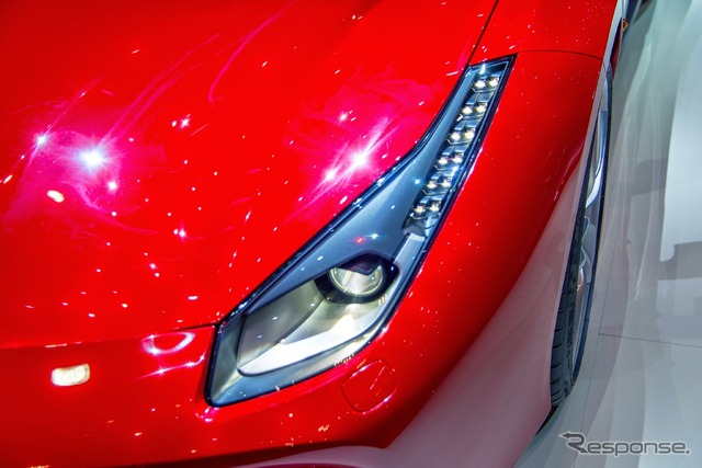 フェラーリ 488 GTB(ジュネーブモーターショー15)